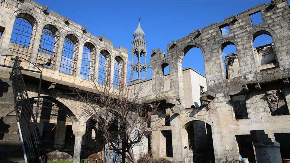 Damaged church in the Turkish city of Diyarbakir.
