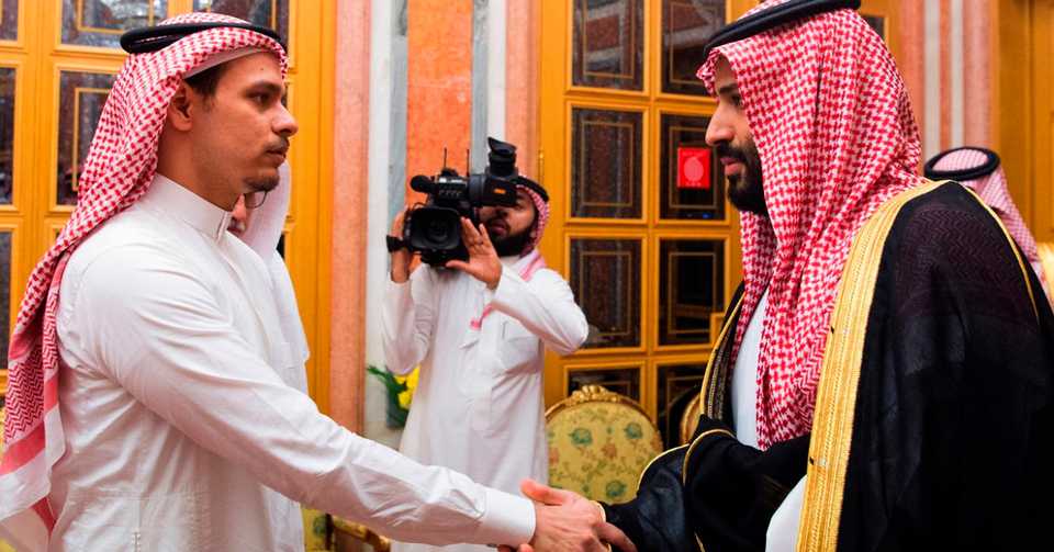 Slain journalist Jamal Khashoggi's son, Salah, meets Saudi Crown Prince Mohammed bin Salman in Riyadh after the killing of his father. (October 23, 2018)