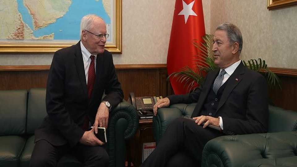 The US special envoy to Syria James Jeffrey and Turkish Defense Minister Hulusi Akar after a meeting in the capital Ankara in 25 January, 2019.