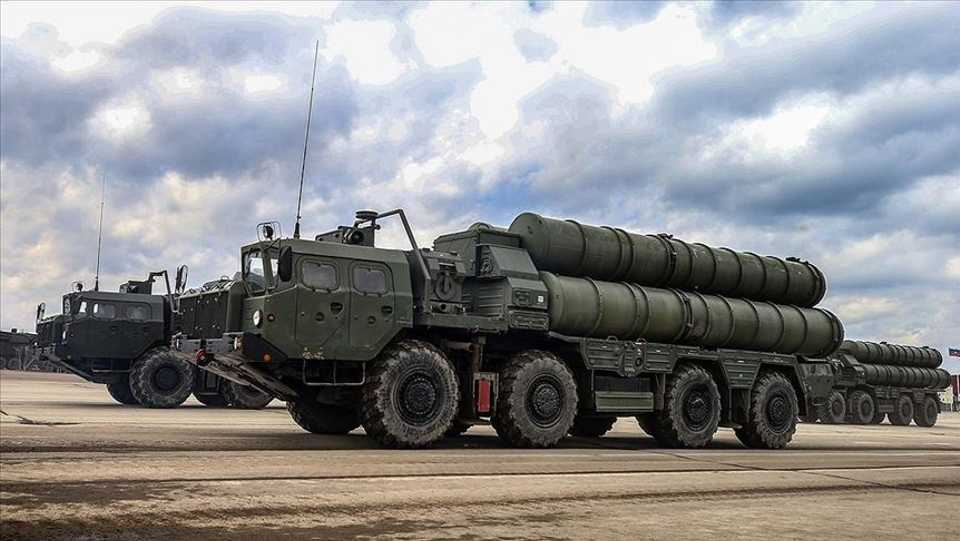 Turkey's foreign ministry denies claims that Ankara considering to delay procurement of Russia's S-400 defence missiles over US demand.