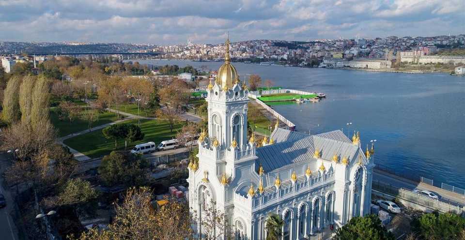 Sveti Stefan, dubbed the world’s only iron church, reopened in Istanbul with Turkish and Bulgarian leaders in attendance after restoration by the municipality.
