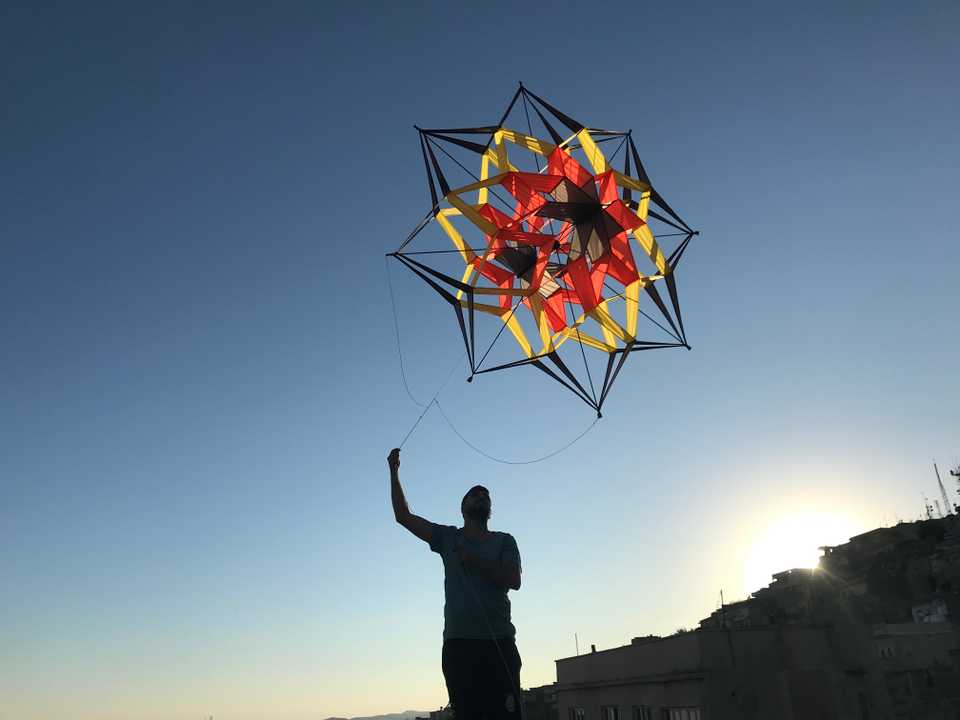 Zahit Mungan’s gorgeous star-shaped kite.