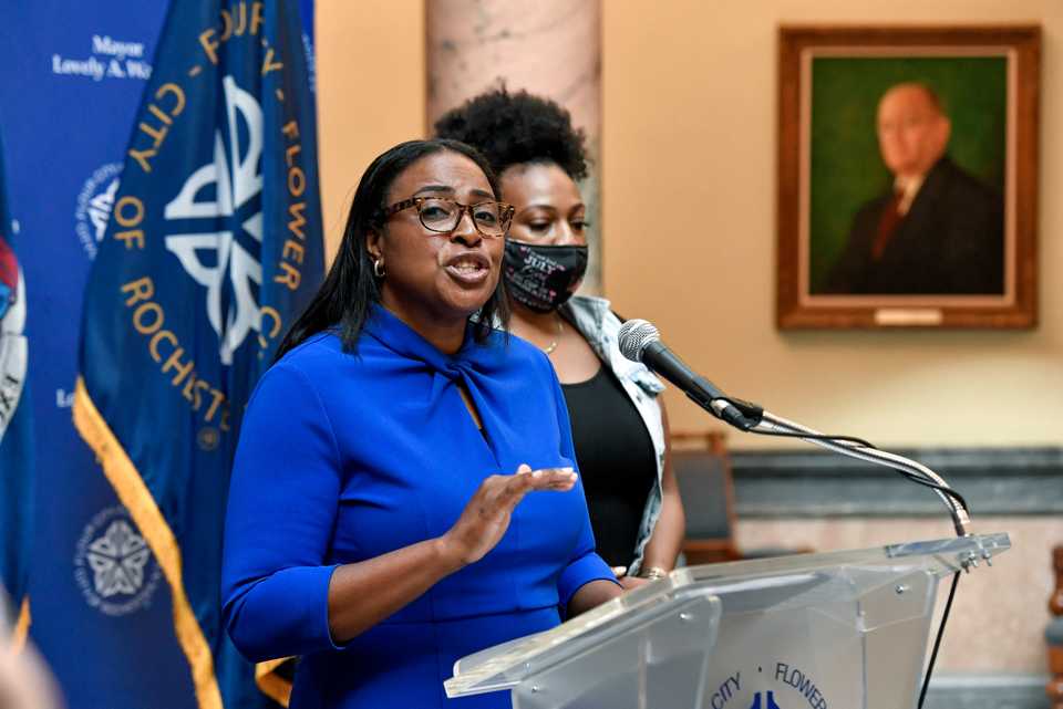 Rochester Mayor Lovely Warren, left, speaks to the media during a press conference in Rochester, NY, September 3, 2020.