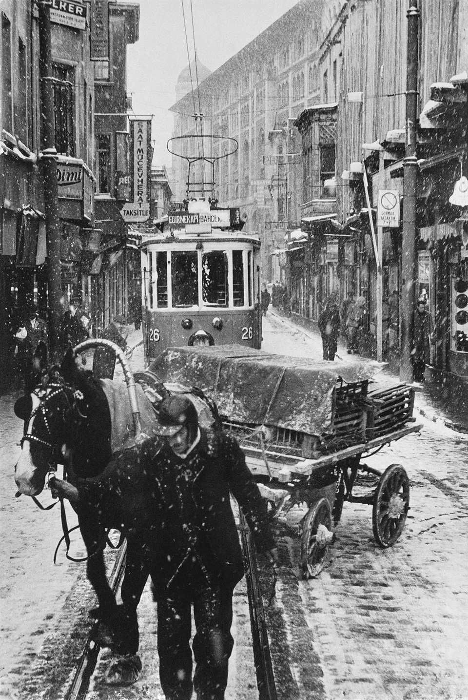 A horse cart and a tram in Sirkeci on a winter’s day, 1956.