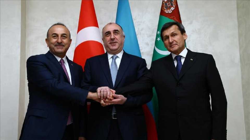 Foreign ministers of Turkey Mevlut Cavusoglu (L), Azerbaijan's Elmar Memmedyarov (C) and Turkmenistan's Rashid Meredov (R) in Baku, Azerbaijan on July 19, 2017.