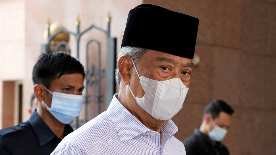 : Malaysia's Prime Minister Muhyiddin Yassin wearing a protective mask arrives at a mosque for prayers, amid the coronavirus disease (COVID-19) outbreak in Putrajaya, Malaysia August 28, 202
