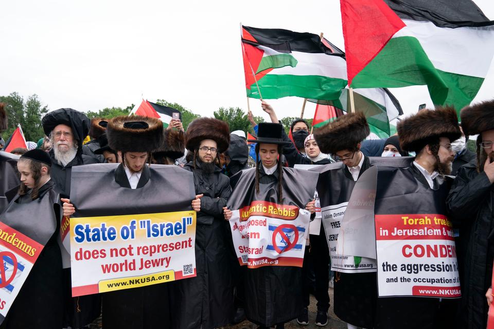 Members of a Jewish community join supporters of the Palestinians during the National March for Palestine demonstration at Lincoln Memorial, in Washington, Saturday, May 29. 2021.