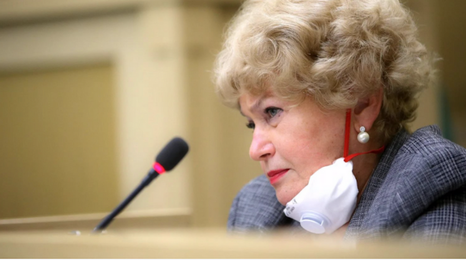 Senator Lyudmila Narusova is critical of the Russian state's intent to ban childfree literature on the internet.