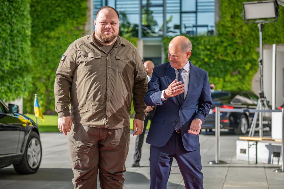 German Chancellor Olaf Scholz, right, welcomes Ukrainian Parliament Speaker Ruslan Stefanchuk, left, for a meeting at the chancellery in Berlin, Germany, June 3, 2022.