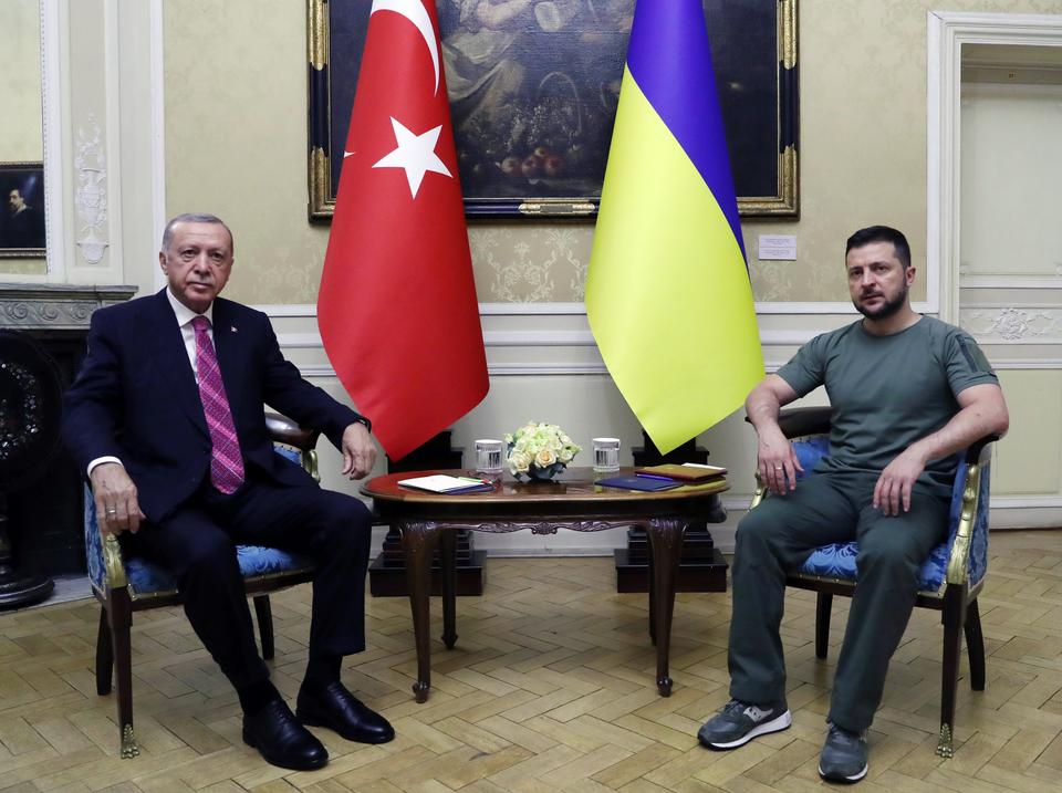 Türkiye defends the territorial integrity of Ukraine, opposing the Russian annexation of the Crimean Peninsula. But Ankara also believes punishing Russia harshly might not help address the conflict.