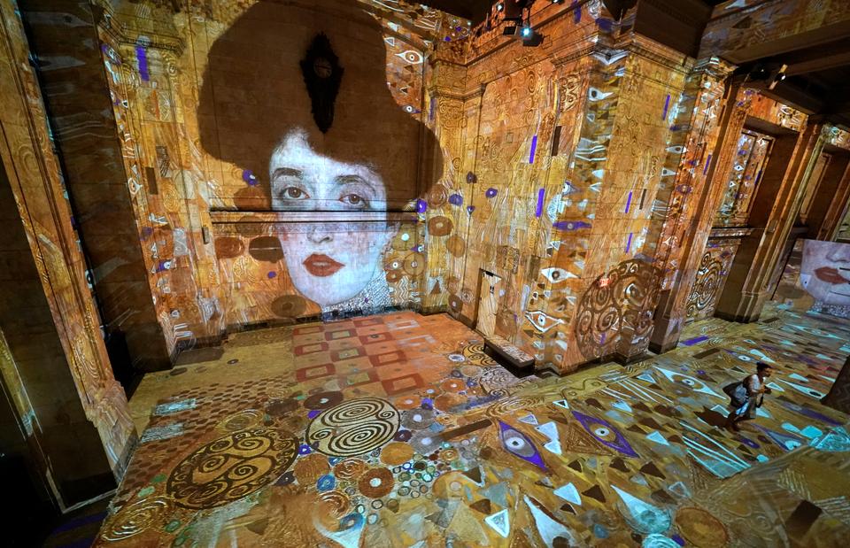 Immersive show in New York offers Klimt, Hundertwasser to art lovers
