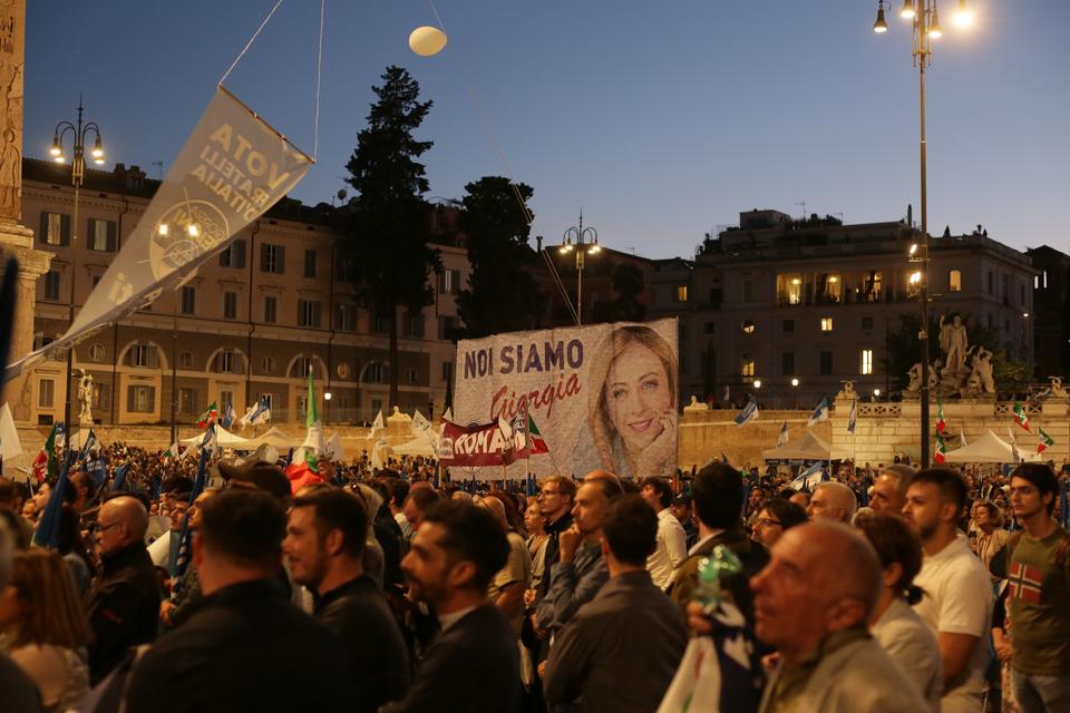 On Thursday night, flag-waving and slogan-shouting right-wing supporters at Rome’s famed Piazza del Popolo gave enough indications of which way the wind is blowing as the country.