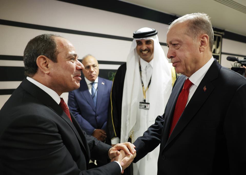 Turkish President Recep Tayyip Erdogan met  Egyptian leader Abdel Fattah el Sisi in Qatar's Doha, signalling that both countries are ready for a full normalisation of their relations.