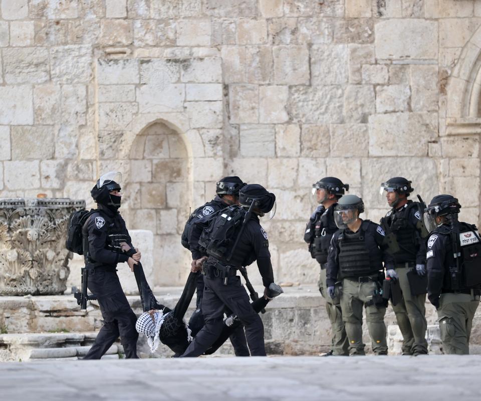 Israeli forces used stun grenades and gas bombs against Palestinian worshippers in the Al Aqsa Mosque Compound.