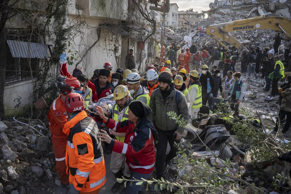 More spectacular rescues are made on day ten after the catastrophic earthquakes that hit southeastern Türkiye and northern Syria.