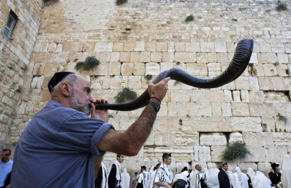 Jewish people observe holy day of Yom Kippur