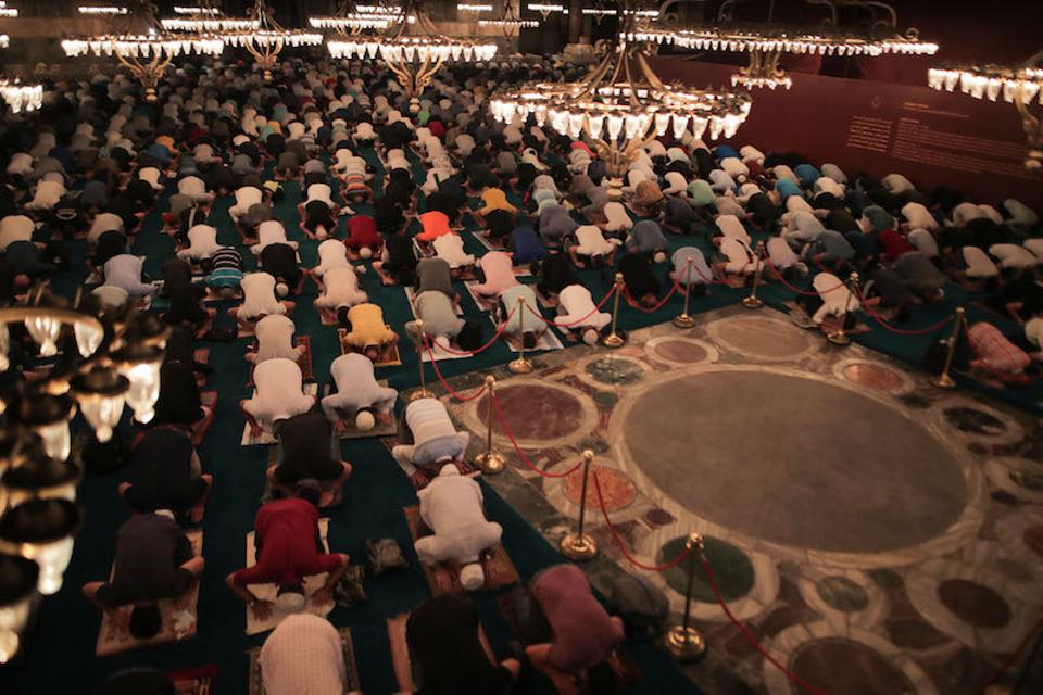 in pictures fajr prayers held at hagia sophia grand mosque